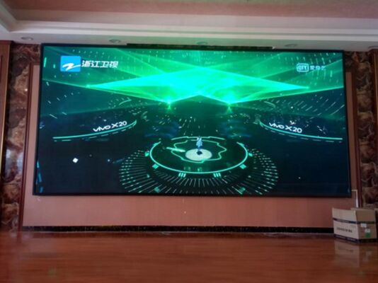 Pantalla LED a todo color P3.9 para interiores con empalme sin costuras, alta tasa de refresco y amplio ángulo de visión para alquiler comercial y eventos