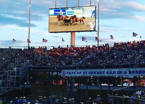 P8 Pantalla LED para exteriores P8 Valla publicitaria LED de alto brillo Pantalla LED para exteriores