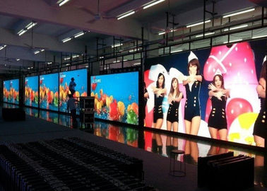 P6 SMD Led DisplayEscreen exterior impermeable a agua 768 * 768mm Cartelera publicitaria a todo color