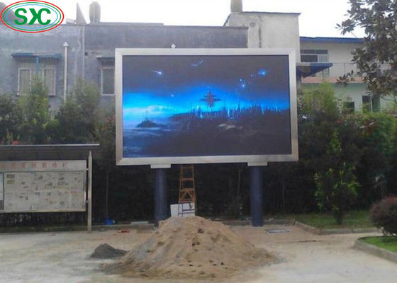 Buen precio Exploración a todo color al aire libre de la pantalla LED P10 1/4 de la publicidad comercial que conduce modo en línea