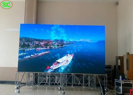 Buen precio La publicidad de alquiler interior de la pantalla LED de alquiler llevó la pantalla de visualización 512*512m m que P4 a todo color llevó la pared video en línea