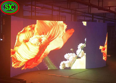 SMD pantalla LED de publicidad curvada de 3,91 mm de anchura de píxeles 25 Wattled pantalla de publicidad comercial
