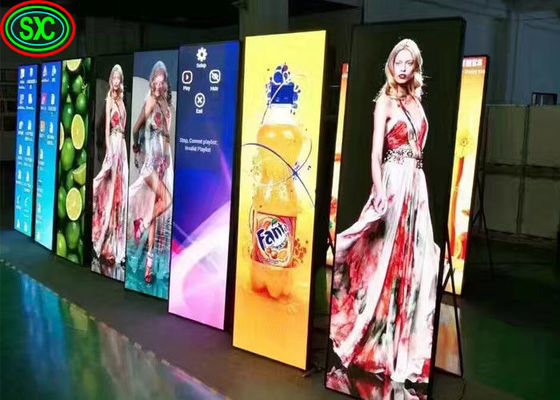 Buen precio Pantalla derecha llevada publicidad elegante P2.5 de la magia LED del cartel de la exhibición de Digitaces en línea