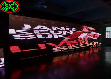 Campo de fútbol Campo de baloncesto Estadio al aire libre de color completo No hay mancha LED Display Entorno