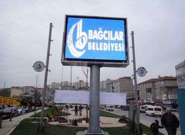 P2 Indoor Full Color LED Billboard Matriz de aluminio fundido de cartel de acero plano 128 X 64