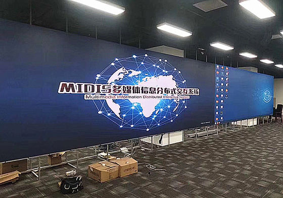 Buen precio La publicidad LED defiende la pared video llevada de alquiler de aluminio a todo color interior de la pantalla de visualización de la fundición a presión de la exhibición de P5 LED HD en línea