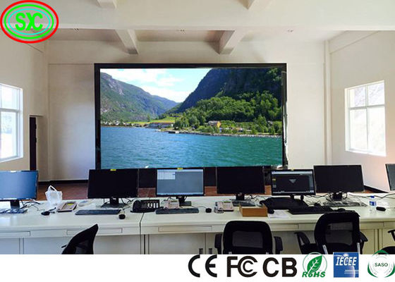 Impresora LED a todo color en interiores