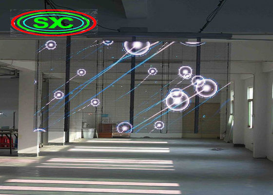 Buen precio Pantalla transparente a todo color P3.91 de 4500nits SMD2020 LED en línea