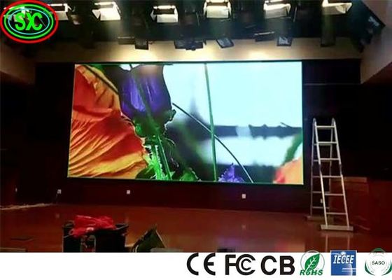 Display LED de color completo en interiores de tamaño grande y flexible de 111111 píxeles/m2 1300 brillo/m2 P3