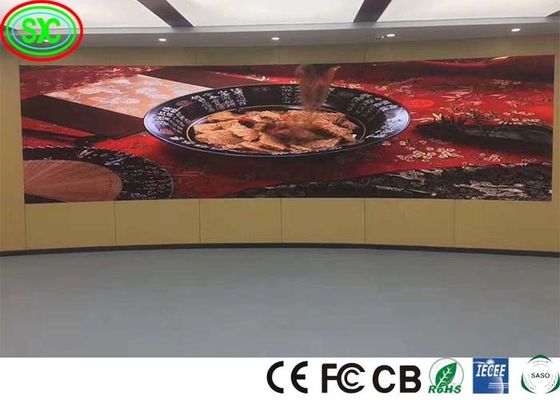 Publicidad Full Color LED Display suave curvado Modulo RGB/Indoor P3.91 China Flexible