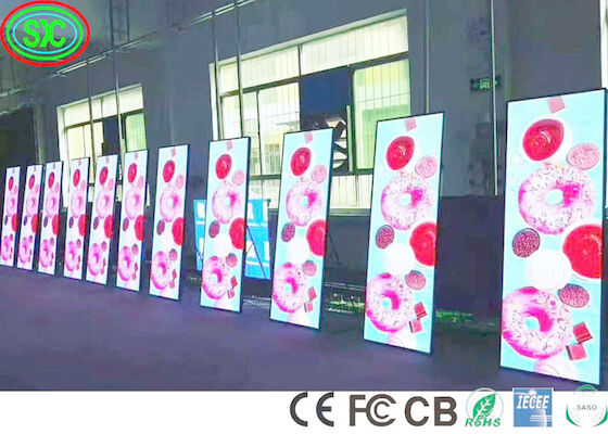 Exhibición de carteles LED de exterior P2 P2.5 P3 de interior Mover pantalla de publicidad de video digital inteligente