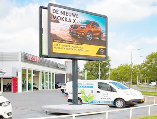 Panel de publicidad LED de gran tamaño para exteriores 5000 cd / m2 Brillo de color completo P10