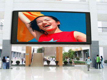 Display LED P10 para exteriores de 10 mm Pitch de píxeles 5000 cd/m2 Brillo