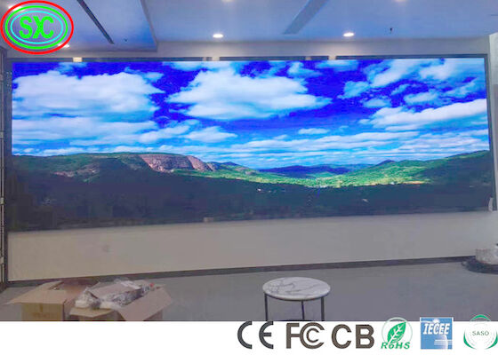 FCC 400W/m2 Display LED interior fijo Punto de 2.5 mm Display LED interior a todo color