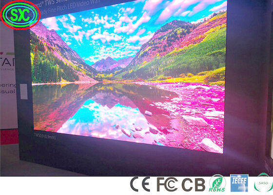 FCC 400W/m2 Display LED interior fijo Punto de 2.5 mm Display LED interior a todo color