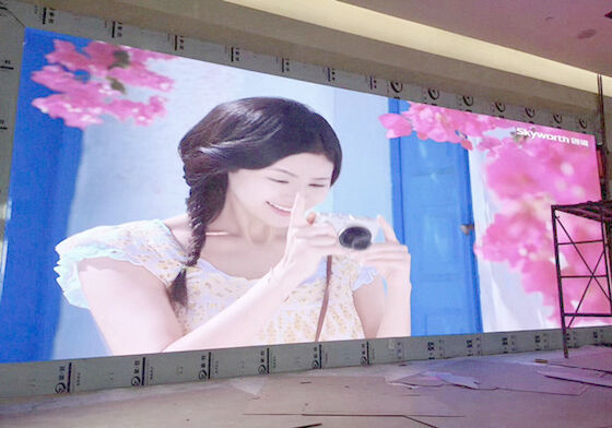 GOB Pintura fina P1.875 P2.5 Pantalla LED Pared de video en interiores 8K a todo color