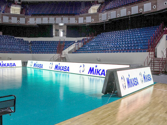 Estadio de alta resolución pantalla de aluminio fundido a presión LED a todo color, 7500cd / m2 pantalla de video de alta definición
