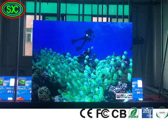Display LED sin costura IP43 250W/M2 GOB P1.9 P2 P2.5 IECEE pantallas LED de publicidad