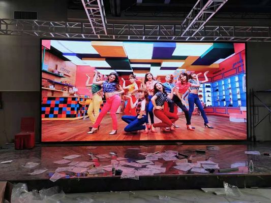 Gran pantalla de alquiler flexible sin manchas 1/32 Scan HD 1R1G1B P2.5mm LED Panel de pantalla