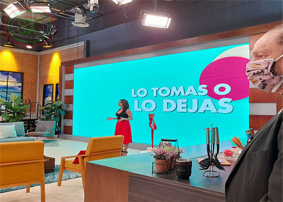 La pantalla LED colorida interior sin valor se ajusta a la pared con estructura de marco