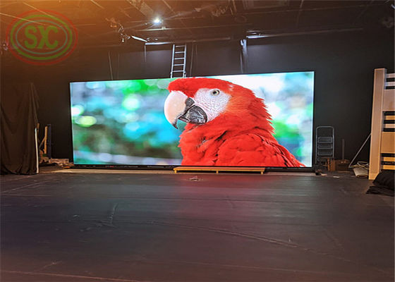Pantallas LED publicitarias P2.5 de alto rendimiento con gabinete de aluminio fundido a presión, perfectas para interiores y fáciles de instalar