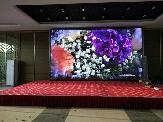 Display LED anti-colisión GOB Ideal para eventos Fiestas de alquiler Alta densidad de píxeles 100 Vida útil