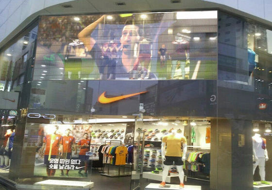 P3.9-7.8 Interior Pantalla LED transparente a todo color con pantalla LED curva de video de pared de vidrio para escaparate