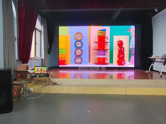P3 Indoor Full Color LED Display Alto brillo y balance de blancos ajustable Ideal para el escenario