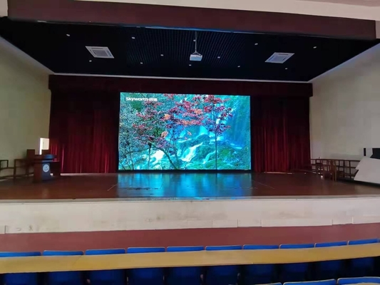 Procesamiento de alta precisión P3 Display LED de color completo en interiores con instalación y mantenimiento convenientes en varias industrias