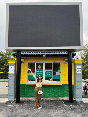 Pantalla LED P8 al aire libre con el gabinete fijo llevado al aire libre de la reproducción de vídeo del smd 3535 de 960X960M M