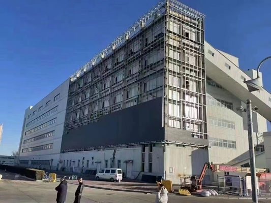 El gabinete impermeable al aire libre P10 del alambre del oro de Nationstar fijó la pared video de la instalación que hacía publicidad de la pantalla LED