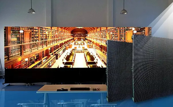 Pantalla LED de interior P2 HD Aluminio de fundición a presión 640 * 640 gabinetes 3840Hz Refrescar pantalla LED exterior