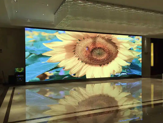 Pantalla LED de interior P2 HD Aluminio de fundición a presión 640 * 640 gabinetes 3840Hz Refrescar pantalla LED exterior