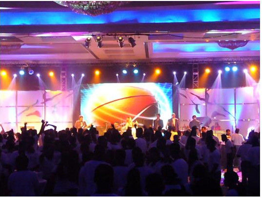 Interior P1.5 Alquiler de pantalla LED de alta definición LED Display gabinete de conciertos tamaño 640mm x 640mm