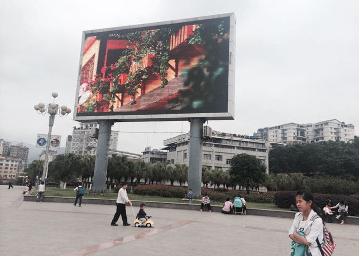 Estadio de gran tamaño de color completo Edificio exterior fijo impermeable P10 Panfletos publicitarios LED