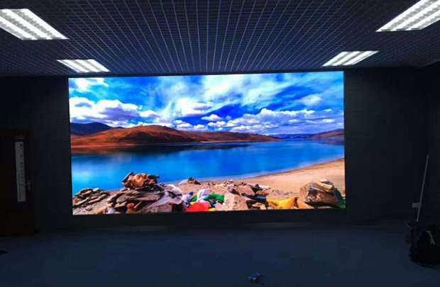 Escáner de alquiler de LED suspendido en interiores SMD, P2 señalización LED a todo color 3 años de garantía