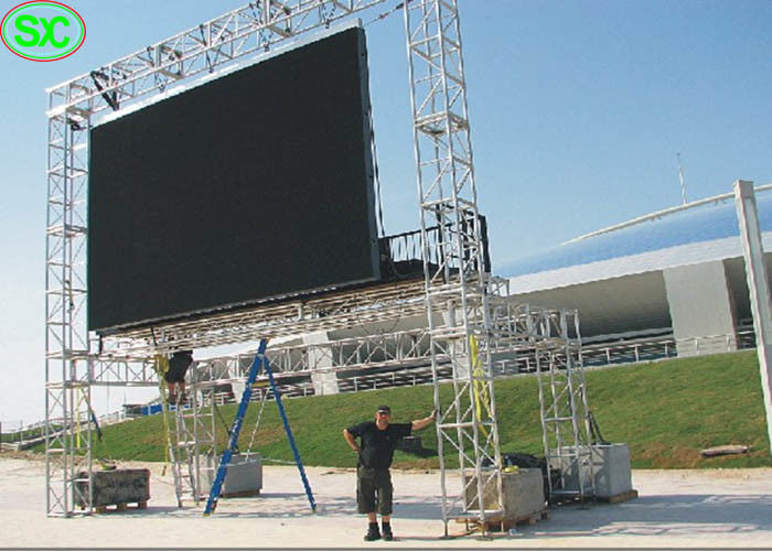 La pantalla LED a todo color flexible de la ejecución P4.81, exposición fina de alquiler llevó la pantalla