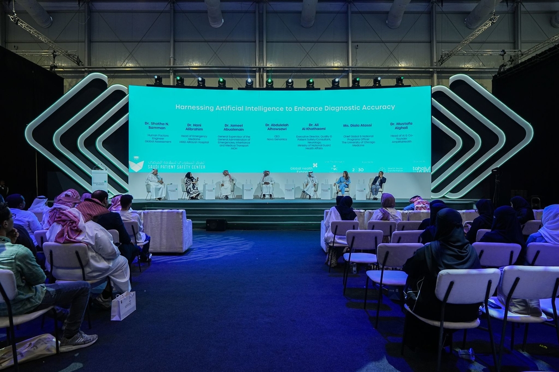 Pantalla LED de alquiler de alta luminosidad P6 para interiores, pantalla LED comercial a todo color