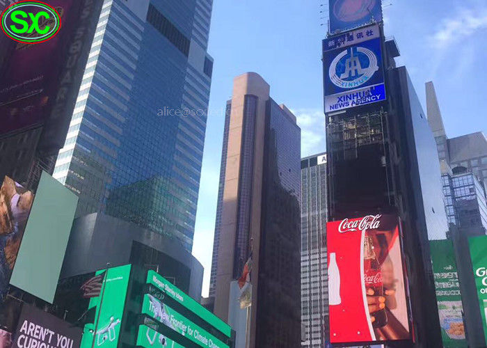 La publicidad al aire libre publicitaria llevada grande de las pantallas P10 llevó el tablero de las pantallas de visualización TV