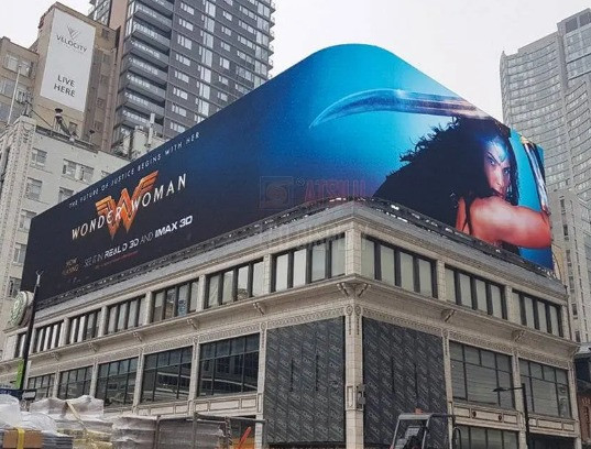Pared de video LED de tamaño personalizado para publicidad al aire libre con configuración de píxeles de alta resolución y alto contraste para reproducción