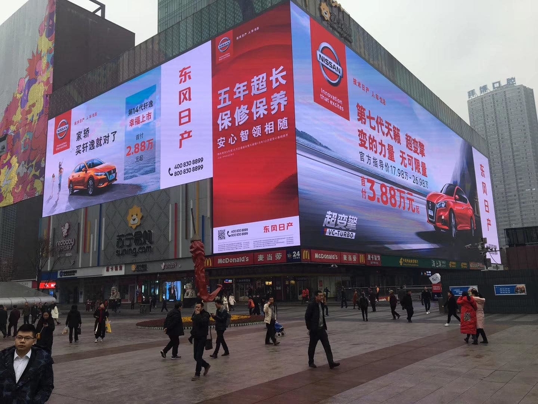 Alquiler de pantalla LED a todo color, señalización digital junto a la carretera, pantalla de cola LED P10