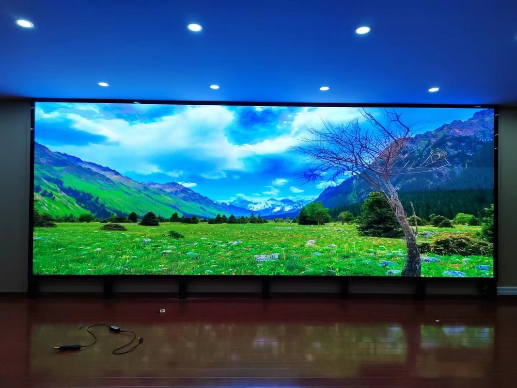 Display LED de alta definición para interiores 160000 puntos/m2 Densidad y resolución de módulo de 128*64 puntos para los requisitos del cliente