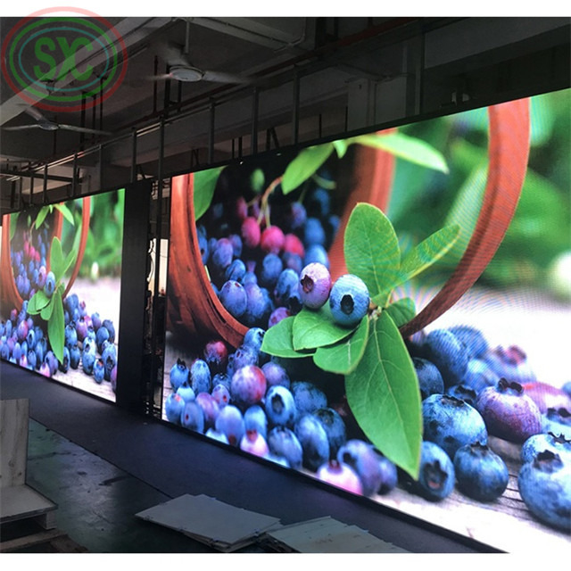 Pantalla LED a color para exteriores de tamaño personalizado con una vida útil de 100.000 horas y un tamaño de módulo de 250*250 mm