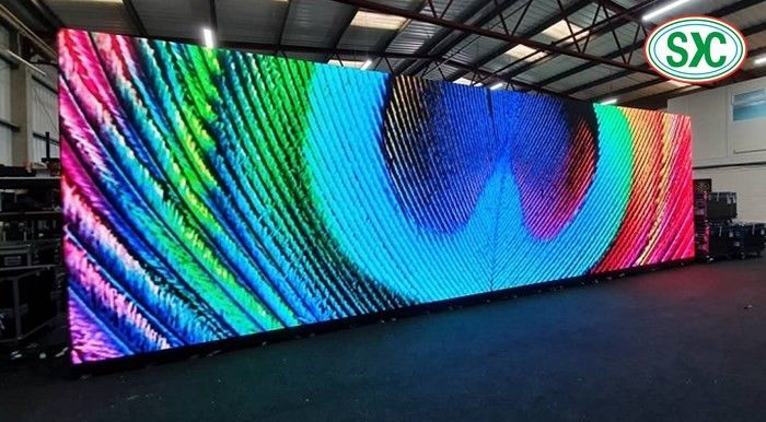 Pantalla LED de alquiler colgante a todo color P4, alto brillo, 3 años de garantía, pantalla LED perimetral de estadio