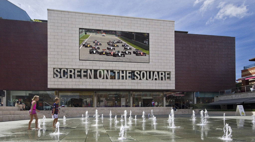 Pantalla LED de color completo con estructura modular y ajuste flexible del área de pantalla para diversas necesidades publicitarias