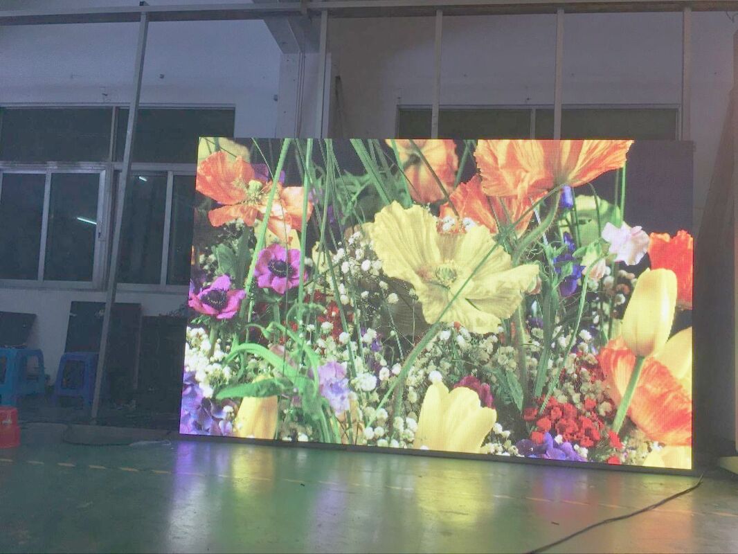 Pantalla LED de color completo para eventos publicitarios y más pared de video P4 de alta densidad con tecnología de control avanzada y amplia compatibilidad para imágenes impresionantes