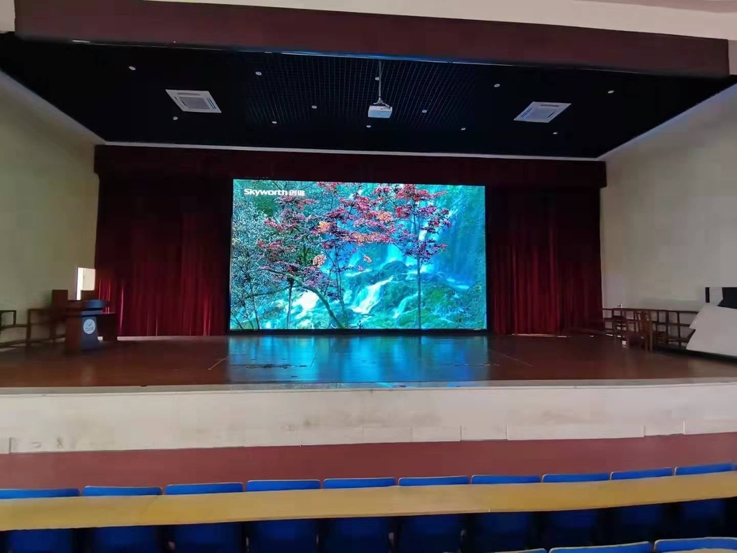 Procesamiento de alta precisión P3 Display LED de color completo en interiores con instalación y mantenimiento convenientes en varias industrias