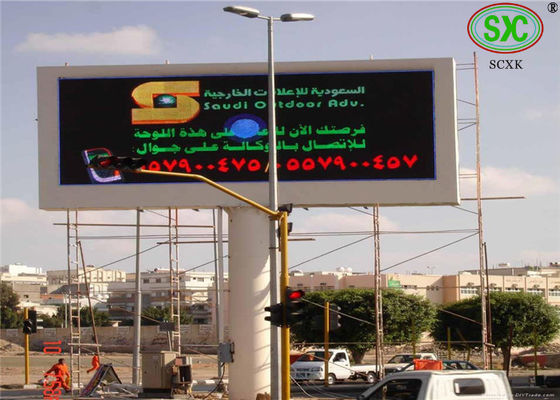 Buen precio Sumerja la publicidad de las pantallas del LED para los aeropuertos/los términos de autobuses/las alamedas de compras en línea