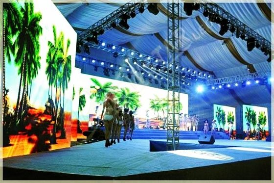 Buen precio Pantalla de fondo de escenario en interiores P5 Display LED de color completo IP43 SMD en interiores 320mm*160mm IP43 1800 Brillo En línea