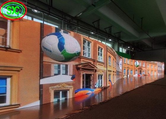 Buen precio Carteleras flexibles llevadas interiores finas 3 de la curva de la alta definición de la exhibición de la echada P2 del pixel en 1 en línea